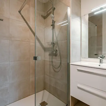 Casiola - Feeling On Location In