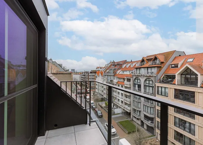 Casiola - Feeling On Location In *