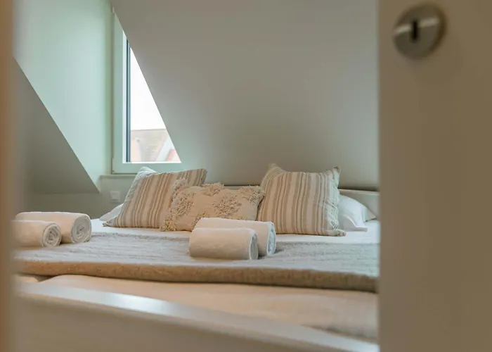 Casiola - Feeling On Location In